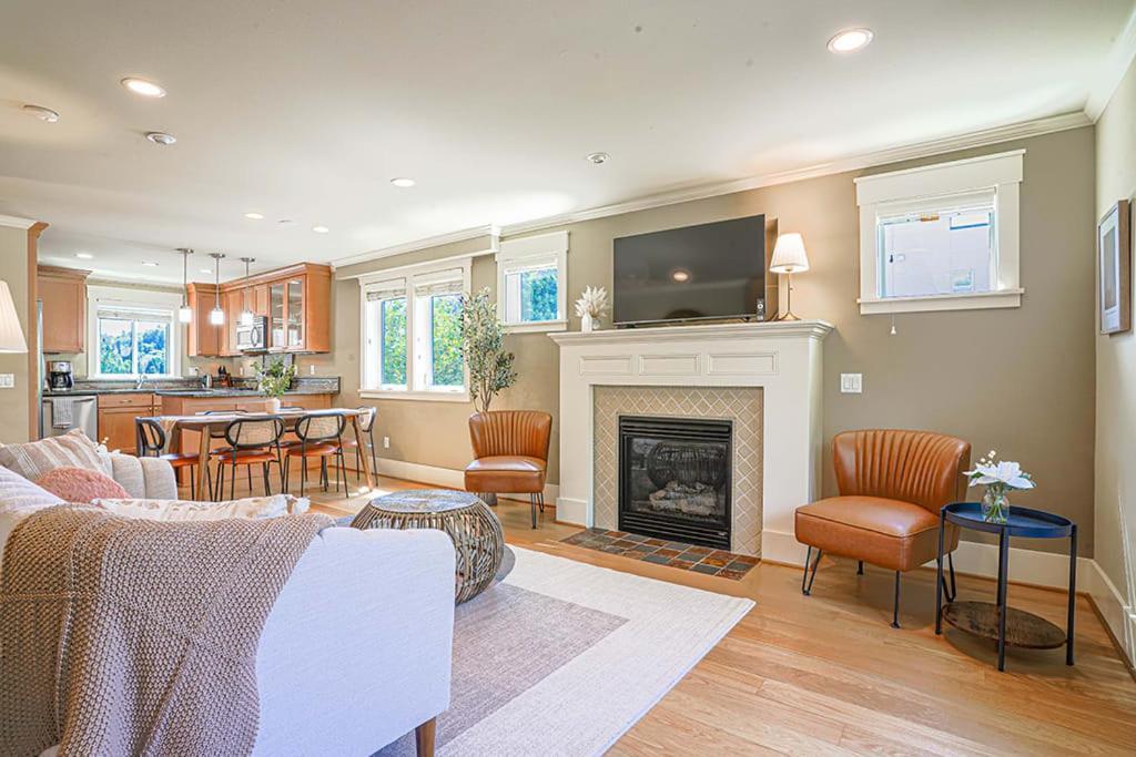 Exquisite Central Townhome With Spacious Loft And Gourmet Kitchen Seattle Exteriör bild