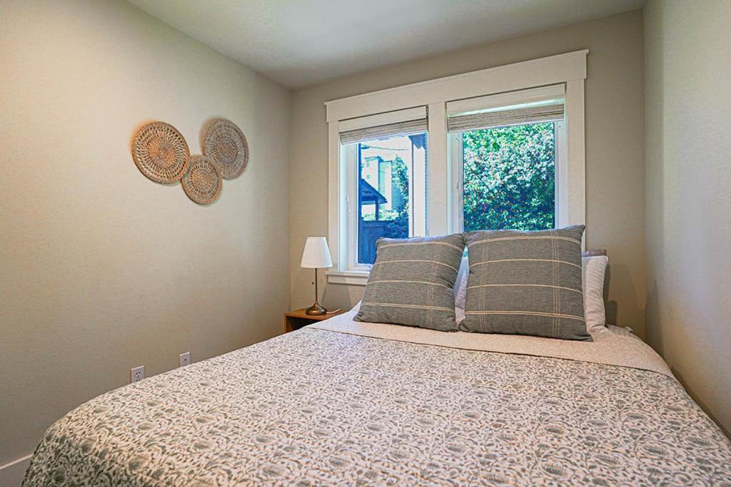 Exquisite Central Townhome With Spacious Loft And Gourmet Kitchen Seattle Exteriör bild